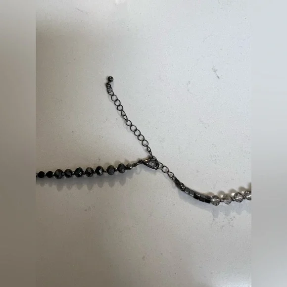 (2) Long Beaded Necklaces - Picture 4 of 6